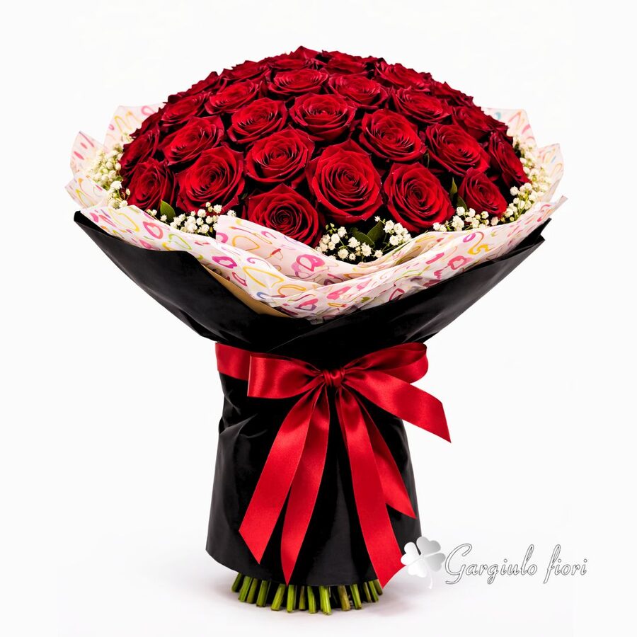 Composizione di rose rosse in box di velluto, consegna a domicilio a Napoli